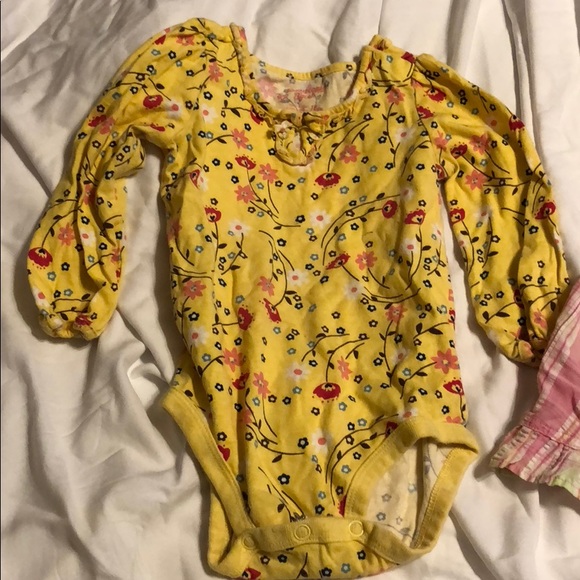 Long sleeve onesie and sleeveless pink shirt - Picture 2 of 3